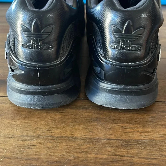 Adidas H3 shoes - Picture 11 of 12